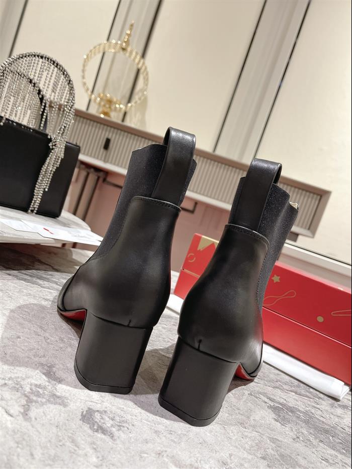 2025112818742678 360